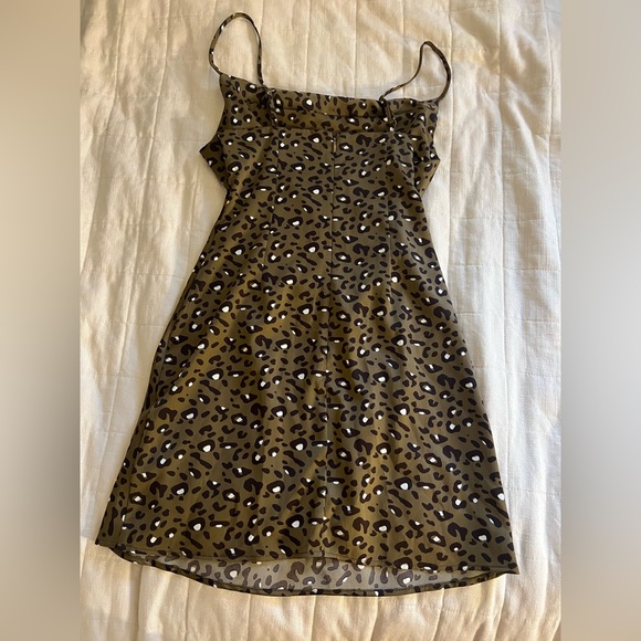 Urban outfitters mini dress in great condition - Picture 3 of 3
